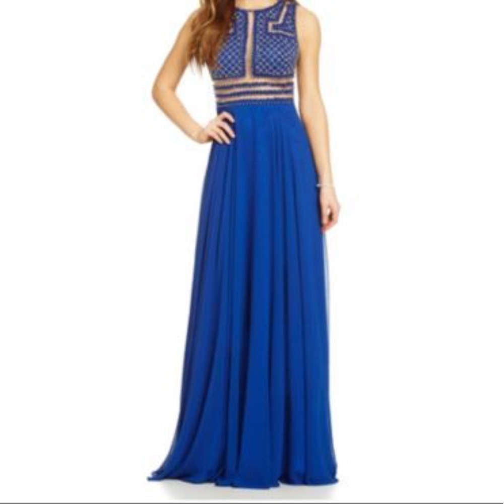 *Like New* Mac Duggal Prom Dress - Picture 6 of 6
